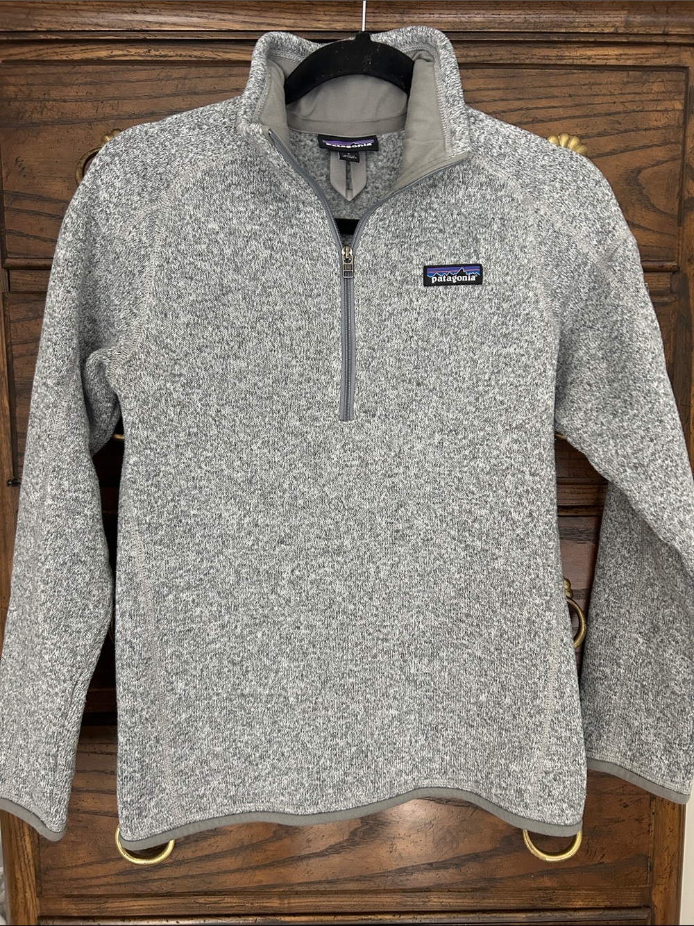 Patagonia Women’s Light Gray Heather Quarter-Zip Fleece Pullover, Size S